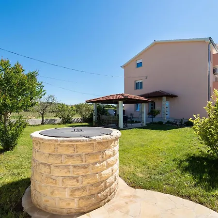 Appartamento Beautiful In With Kitchen